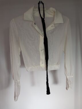Kelley Cropped Ivory Button-Front Dance Top with Collar